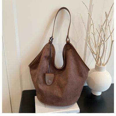 Mattierte Retro-Tasche Damen große Kapazität neue Herbst- und Winter vielseitige Umhängetasche Nische Pendler Tragetasche