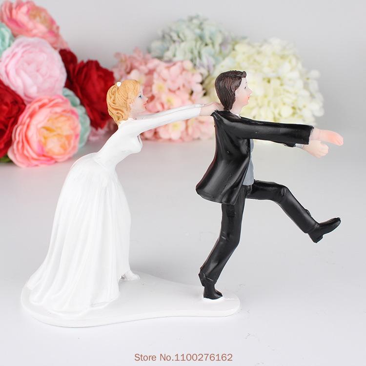 Wedding Romantic Bride and Groom Toppers Couple Figurine Marriage Funny Cake Toppers Dolls for Wedding Cupcake Decoration New