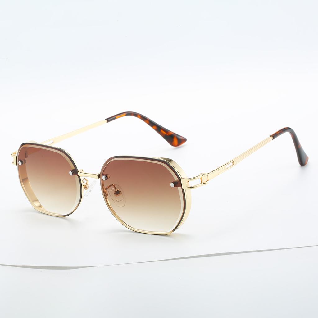 Retro Male and Female Square Stylish Eyewear Gradient Sunglasses Male Female Stylish Oversized Sun Eyewear Eyewear Latest Gradient UV Protection 400