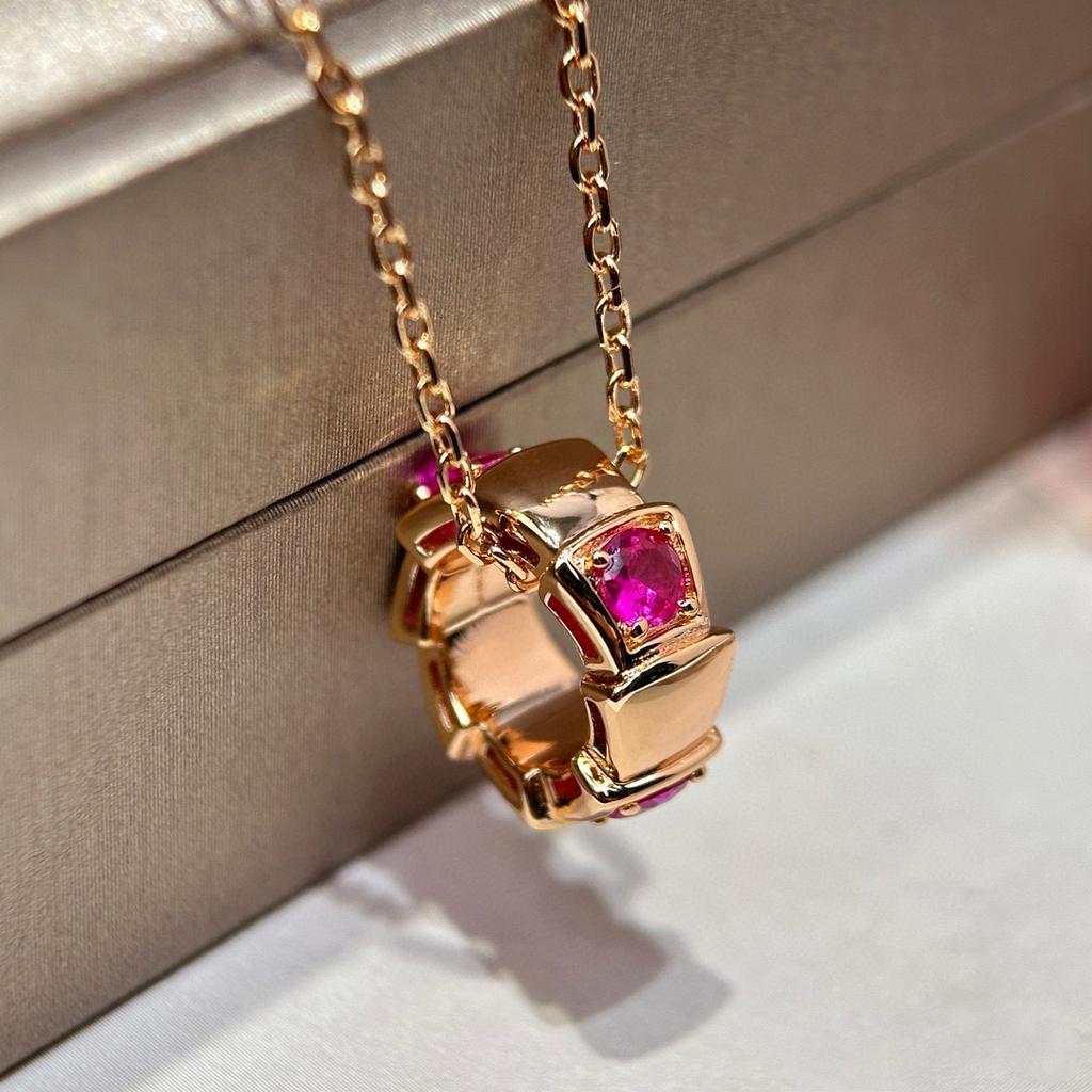 2024 Latest Hot Brand Vintage Women's Necklace Luxury Jewelry For Women 925 Sterling Silver Designer Pendant Chain Necklaces