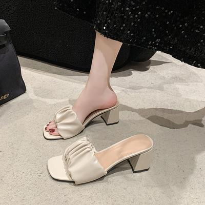 New Korean Version of High-heeled Cool Slippers for Women's Summer Thick-heeled Fashion, One-word Drag, Middle-heeled Fitting Shoes for Women