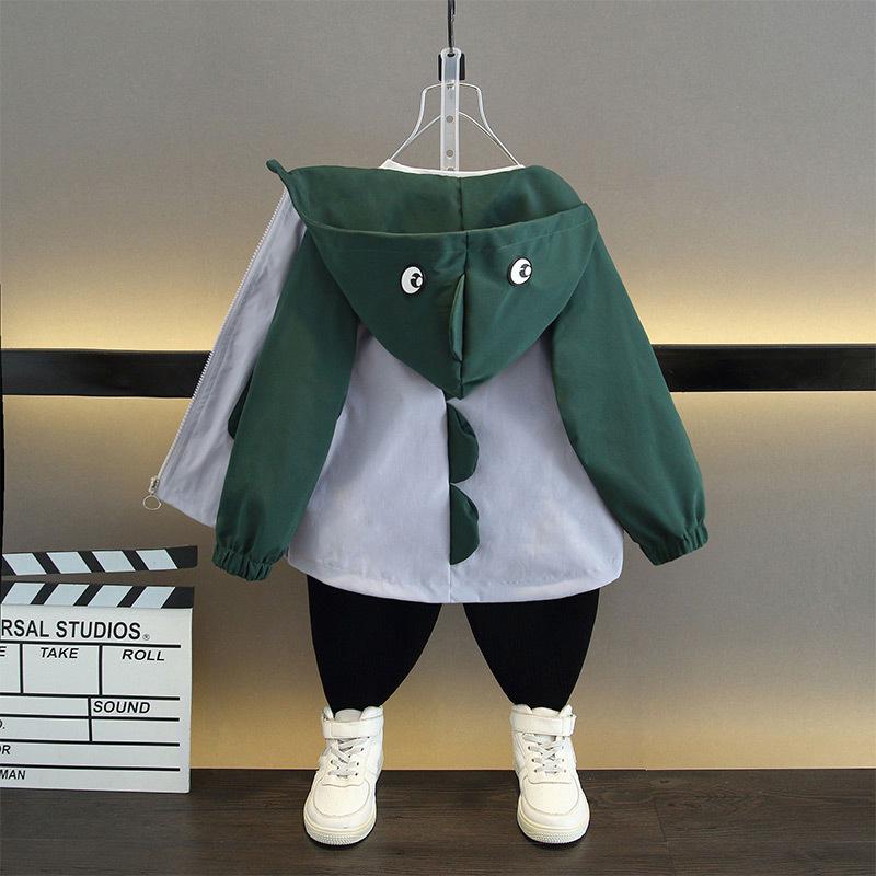 

2025 Новая куртка-ветровка с капюшоном для мальчиков - Стильная детская куртка на весну и осень 110