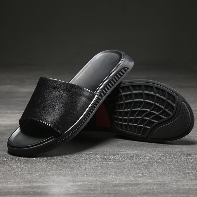 Neue Herren Einteiler Sandalen Schwarz Flacher Absatz Zweilagiges Rindsleder Europäische Outdoor Strand Sandalen Größen 38-44 Herren Hausschuhe