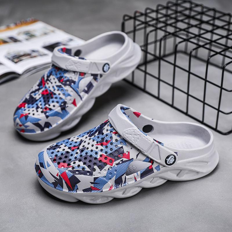 

Large size 45 beach shoes men s hole shoes one-word sandals household outdoor camouflage blade sole slippers foreign trade 45