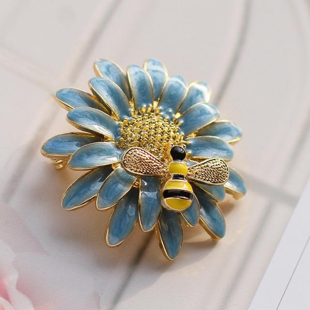 Colorful Bee Little Daisy Brooches Retro Party Wear Sunflower Art Brooches Female Clothing AccessoriesRetro Jewelry синий