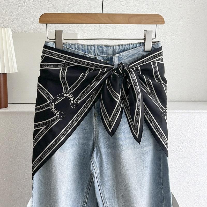 White Floral Small Silk Scarf Triangle Scarf Headscarf Belt Women's Decoration with Skirt Jeans Waist Accessories Fart Curtain