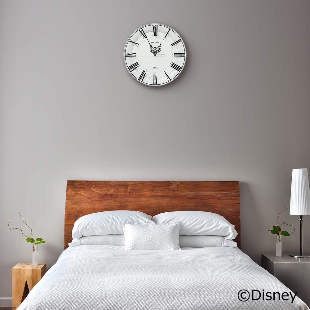 Seiko Clock Wall Clock, Character Design, Adult, Disney Mickey Mouse & Minnie Mouse, Radio Controlled, Analog, White, FS506W