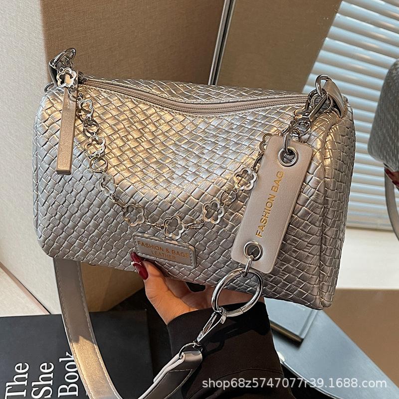 Niche Design Bag Women's 2025 Summer New Popular Versatile Temperament Crossbody Bag Commuter Crossbody Bag