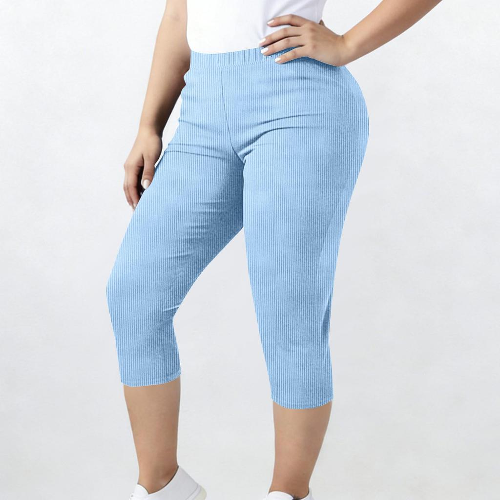 Pantaloni Capris da Donna Taglie Forti a Coste Elasticizzati Corti Comodi con Design Pull-On