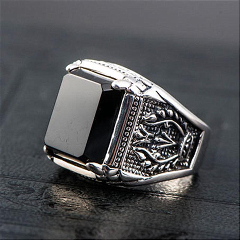 Retro Thai Silver Dark Souls Black Agate Adjustable Men's Ring - Trendy Four-Claw Gemstone Design