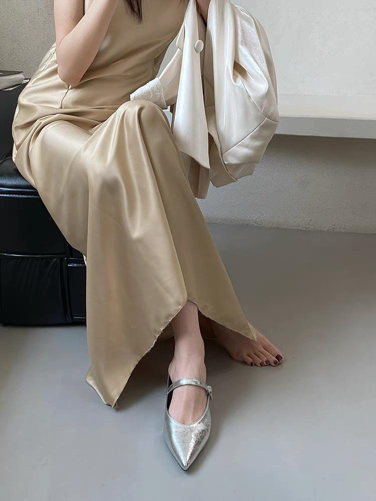 

French temperament pointed head with high heels silver bag head half slippers women s spring and summer wear thick heels Mu Qin shoes 35