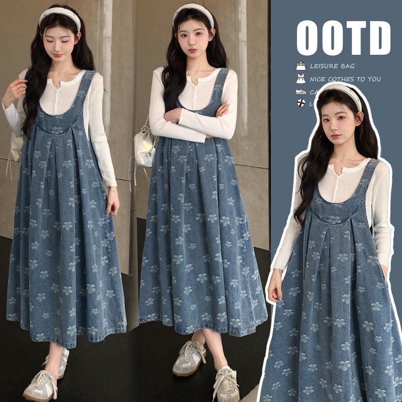 2026 Spring Knit Maternity Top & Denim Jacquard Overalls Dress - Korean Style M