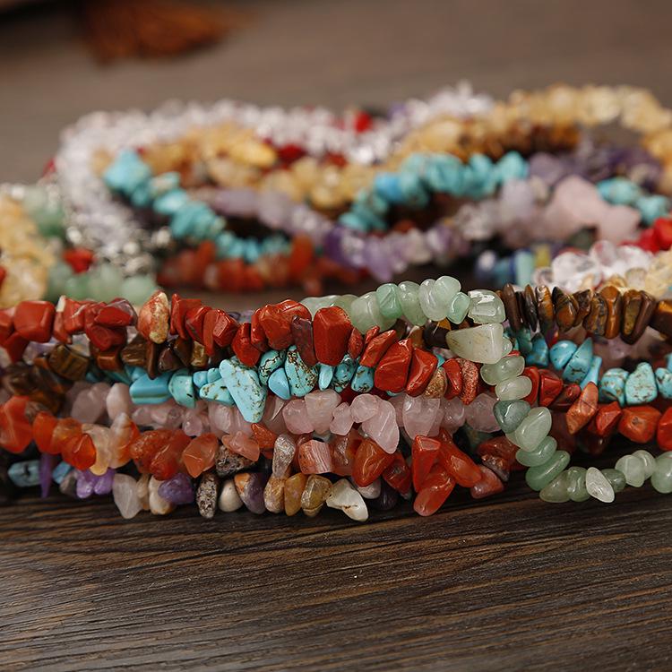 Collana Fatta a Mano con Perline a Frammenti di Pietra Naturale Sette Colori N134