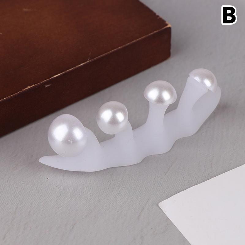 

Soft Silicone Square Pearls Design Toe Separator For Pedicure Foot Finger Splitter Flexible Finger Toe Separation Tool B