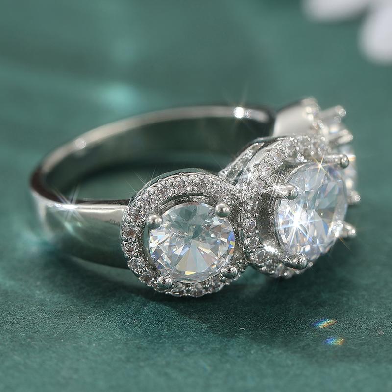 Luxurious Radiant Synthetic Zirconia Silvery Wedding Ring for Women Fashion Temperament Banquet Anniversary Jewelry Accessories