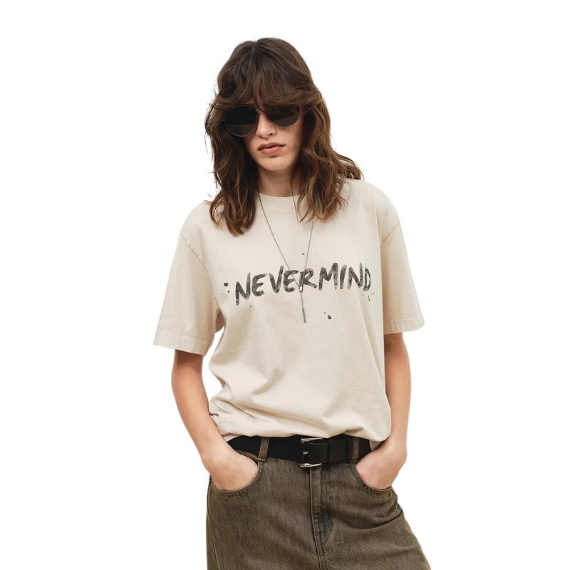 

MO&Co. British Style Letter Print Loose Fit T-Shirt M