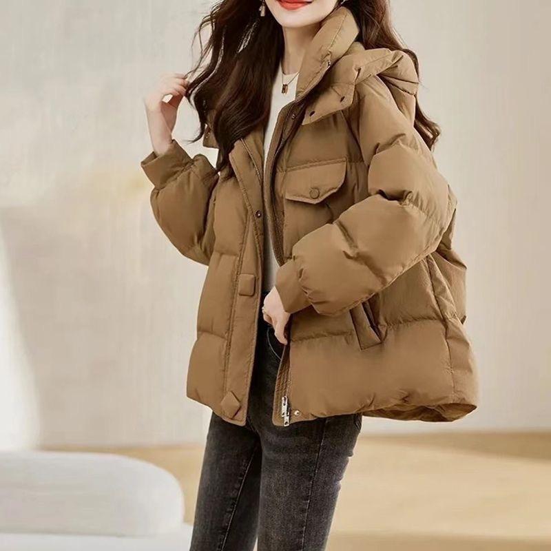 Red Short Hooded Eiderdown Cotton-padded Jacket Women's Winter New Short Stand Collar Explosions Slim and Thick Coat.
