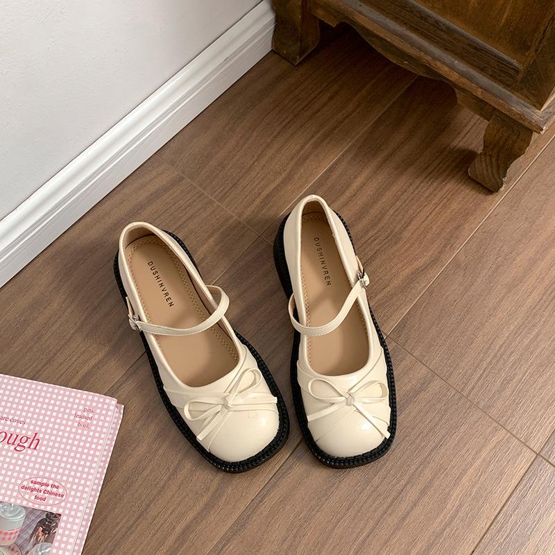 Fashion explosion white retro platform small leather shoes summer French versatile Mary Jane single shoes 35
