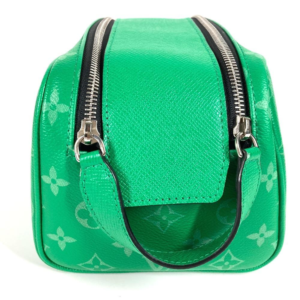 Louis Vuitton  M31013  Taigalama dopp-kit Clutch bag pouch Clutch Hand Bag Green