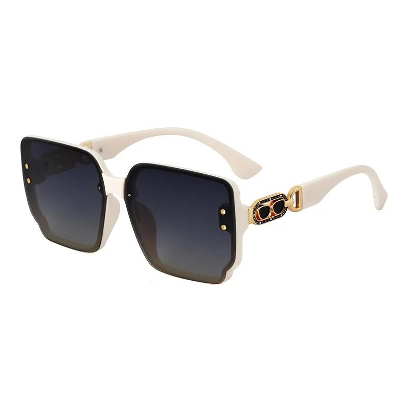 2025 New Fashion Sunglasses for Women UV400 Protection Sun Glasses Vintage Luxury Designer Ladies Eyewear Gafas