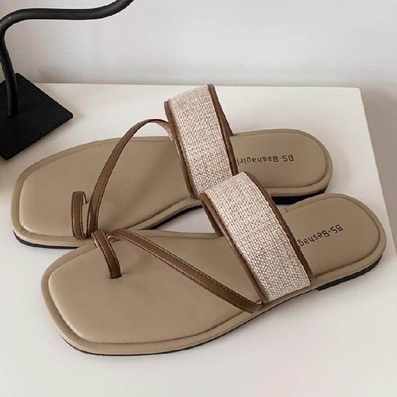Fashion Fashion Weaving Narrow Band Flat Sandals Women Summer Square Toe Clip Toe Designer Shoes Simple Non-slip Vacation Beach Shoes