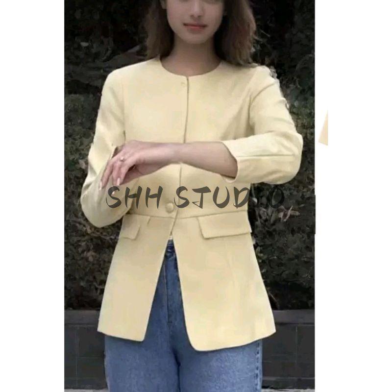 Autumn New Women Clothes Minimalist Style Single Row Multi-Button Round Neck Long Sleeve Flip Decorative Pocket Slim Fit Suit Outerwear