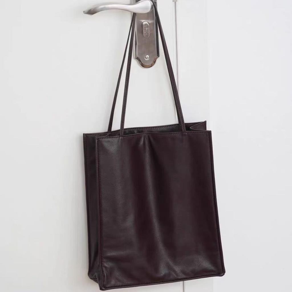 Minimalist Lambskin Tote Bag - Casual Commute, Thin Strap, Large Capacity, Women's Shoulder Shopping Bag.
