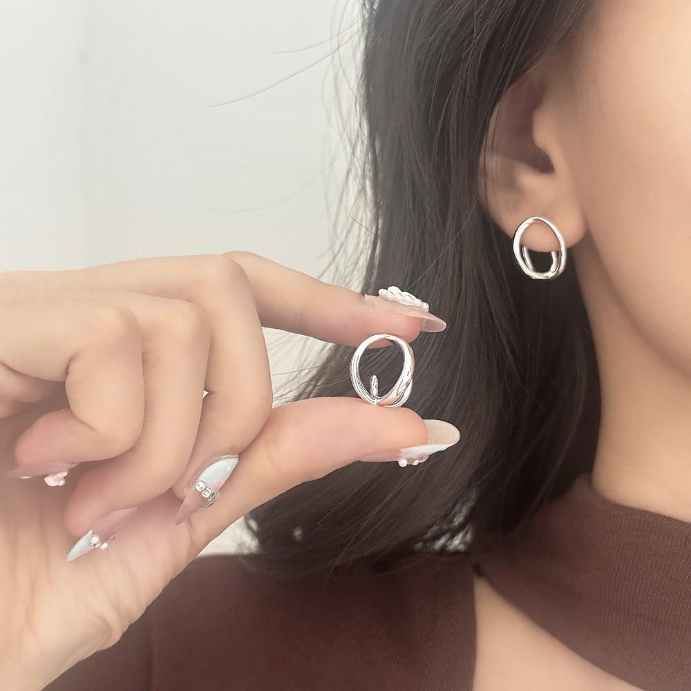Koreanische geometrische unregelmäßige runde Ohrringe: Elegante, Einfache, Vielseitige Ohrstecker für Damen