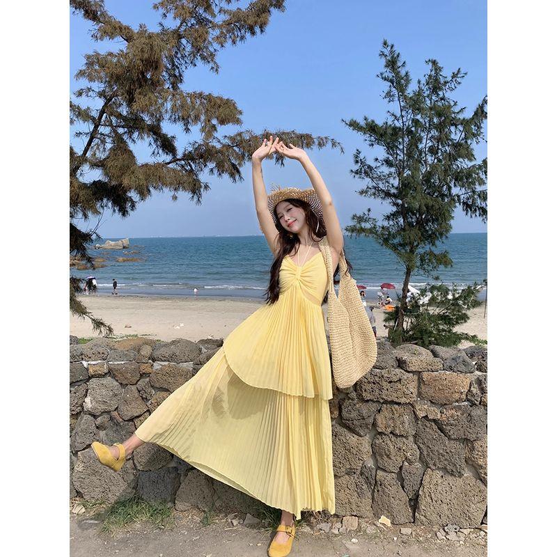 Kumikumi Holiday Style Yellow Design Sense Pleat Hanging Neck Sling Dress Women Summer French style Slim fit Long dress