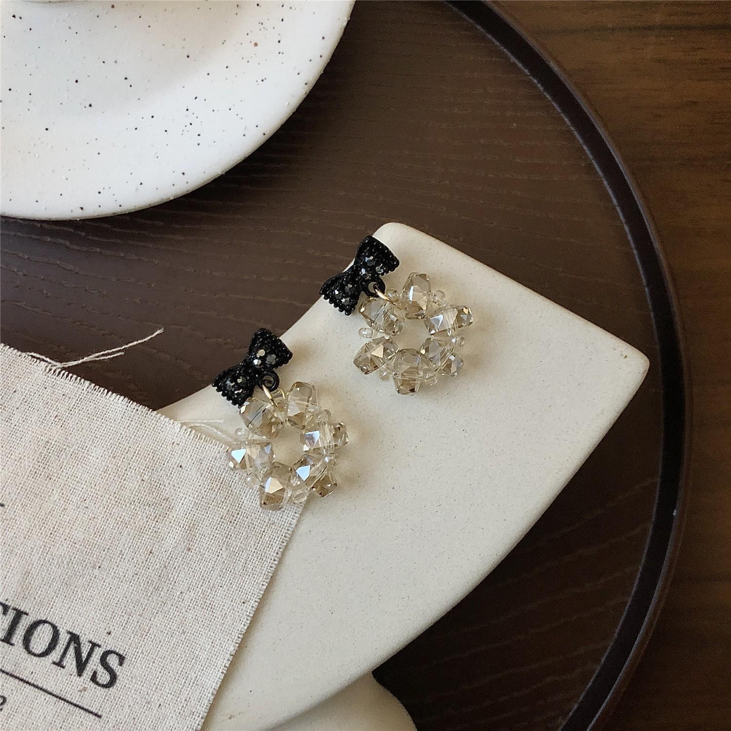 Classic Black Bowknot Stud Earrings for Women Charm Party Dangle Earring Jewelry Accessories чёрный