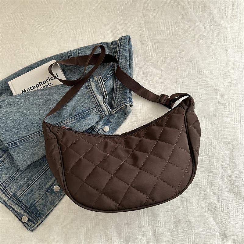 Foreign Style Bag Women's Large Capacity 2025 New Spring Fashion Dumpling Bag Niche Nylon Shoulder Messenger Bag