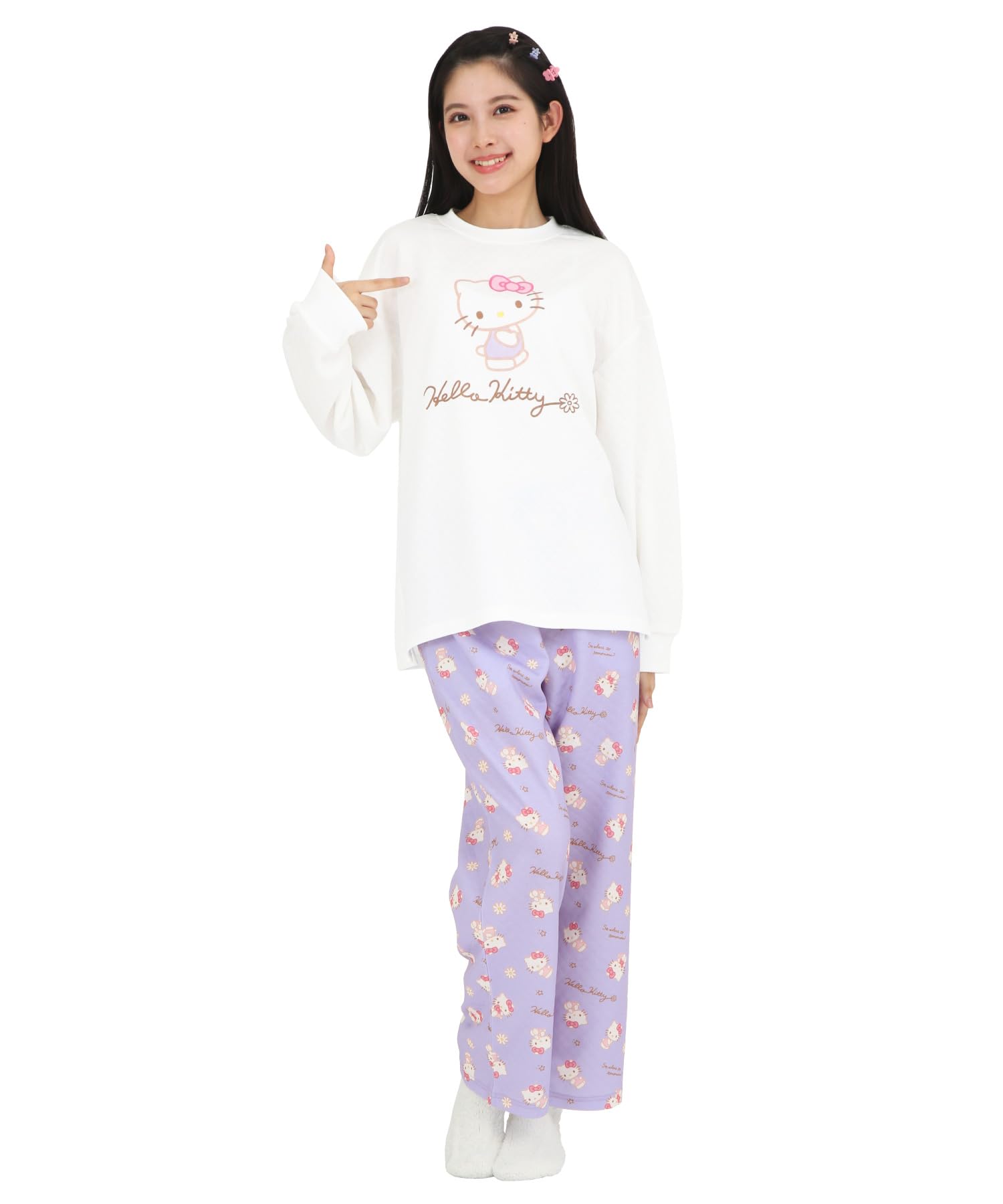 

Hello Kitty Roomwear Knit Quilt Long Sleeve Long Pants Top and Bottom Set Pullover Pajamas Loungewear x [SAZAC] Women s (Ivory Purple/M/SAN1855)