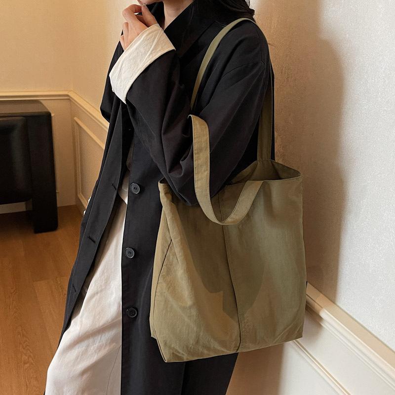 Japanese Aesthetic, Foreign Style, Personalized Leisure Shoulder Bag, Female Student Class Handbag, Niche Commuter Tote Big Bag