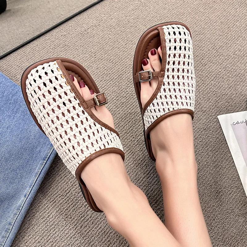 Fashion Women Slippers Flats Beach Sandals Summer 2025 Trend Designer Casual Shoes Hollow Roman Fashion Outdoor Slippers Chanclas Mujer
