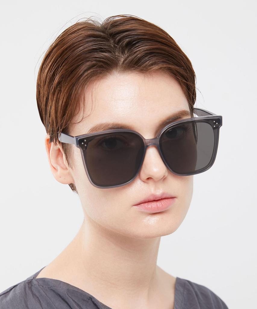 Oateu Mary Black Oversized Square Sunglasses