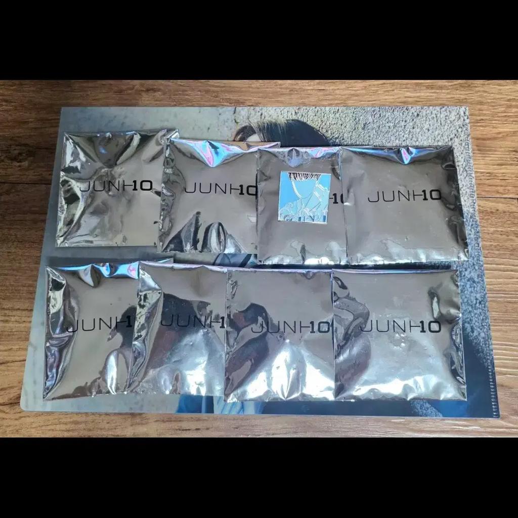 2PM Lee Junho Solo 10th Anniversary Commemorative Badge Dragon Ball Set
