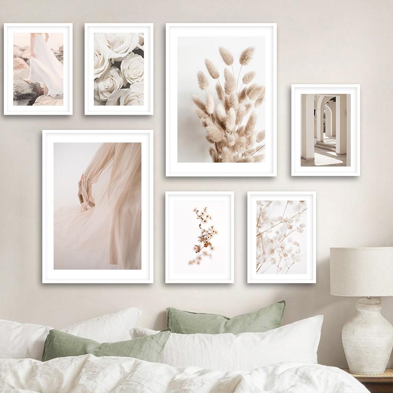 

Художественная картина «Скандинавская девушка с цветком», настенная живопись на холсте, минималистичный современный скандинавский пейзаж, постеры и принты для домашнего декора