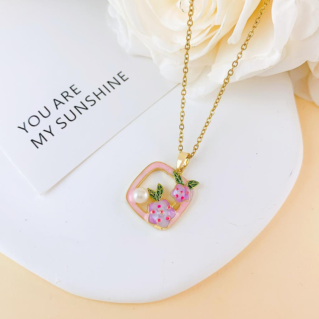 Necklace Female Popular Hot Sale Art Style Flower Necklace Gentle Temperament High Sense Versatile Does Not Fade Fashion Accessories
