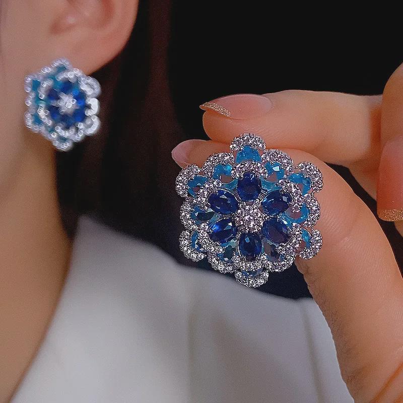 Silver Needle French Romantic Zircon Flower Earrings