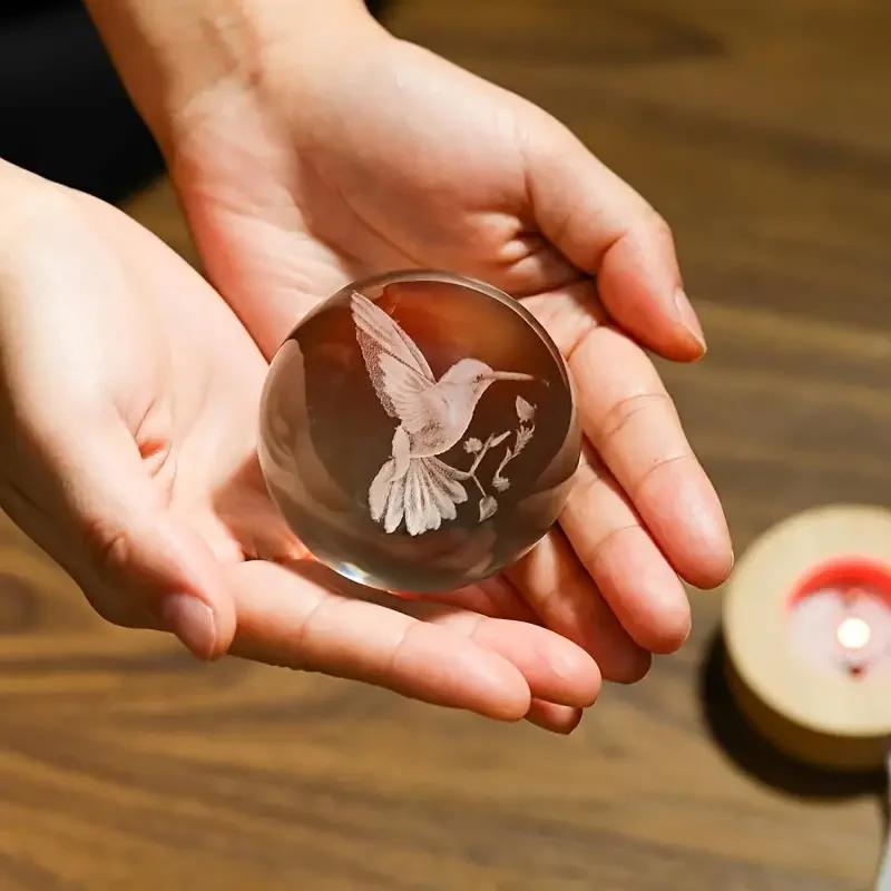 1 Pc 3D Hummingbird Crystal Ball, Creative Laser Engraving, Suitable for Home Bedroom Decoration, Birthday, Graduation Gifts