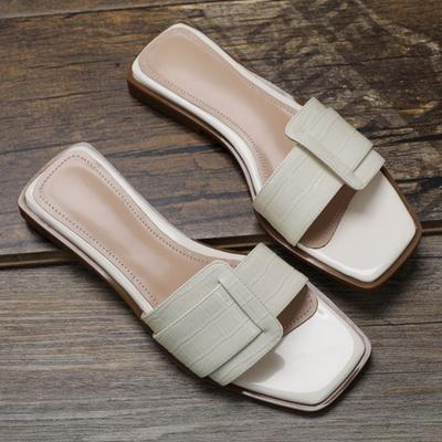 Sapatos de mulher – Sandálias