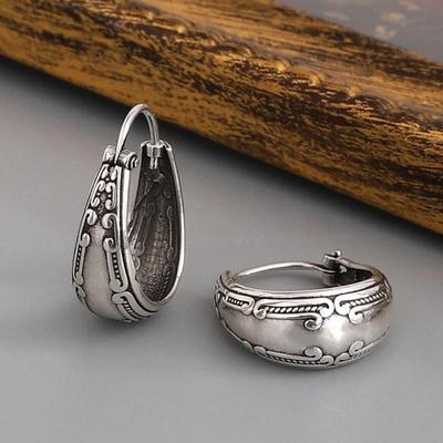 Kayi Retro Carved Pattern Ethnic Style Earrings for Ladies - Literary European and American Versatile Fashion Jewelry