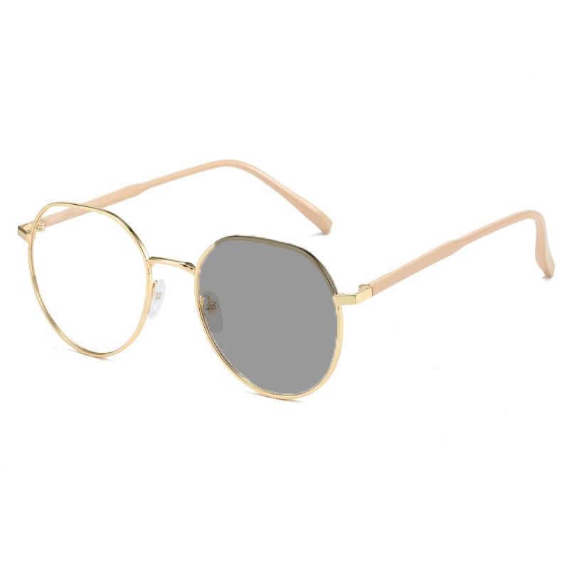 Trendy Anti Blue Light Glasses Women Retro Round Metal Frame Blue Rays Blocking Photochromic Eyewear