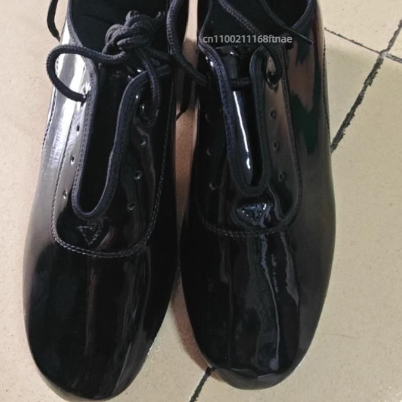 Latin Dance Men's Shoes with a Soft Sole and a Mid Heel for Practicing Dance Skills, Group Social Dance, Modern Dance Shoes