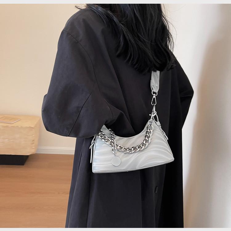 Trendy Street Style Small Square Bag With Chain Elements Pu Material Shoulder Bag