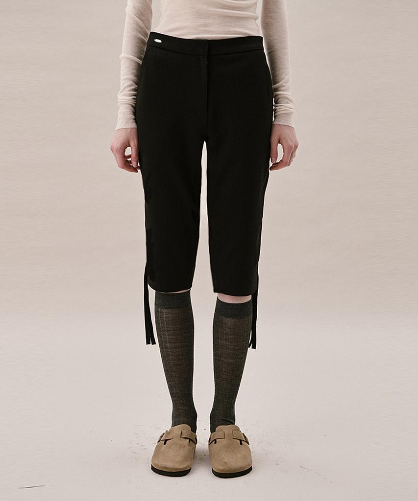 Awi Slim Fit Bermuda Pants_Black