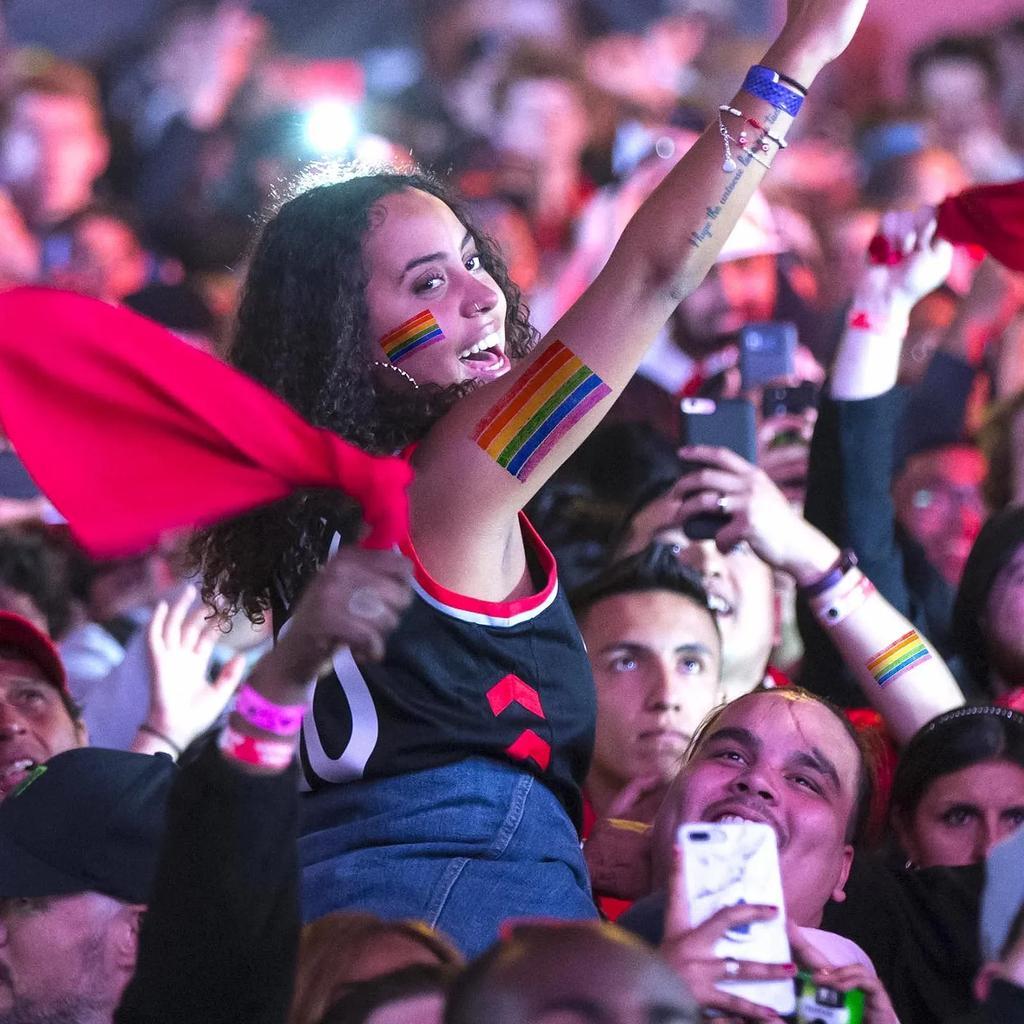 1pc 6 Colors Rainbow Crayon Paint Rainbow Birthday Party Colourful Theme Party Accessories Party Family Costume Gift