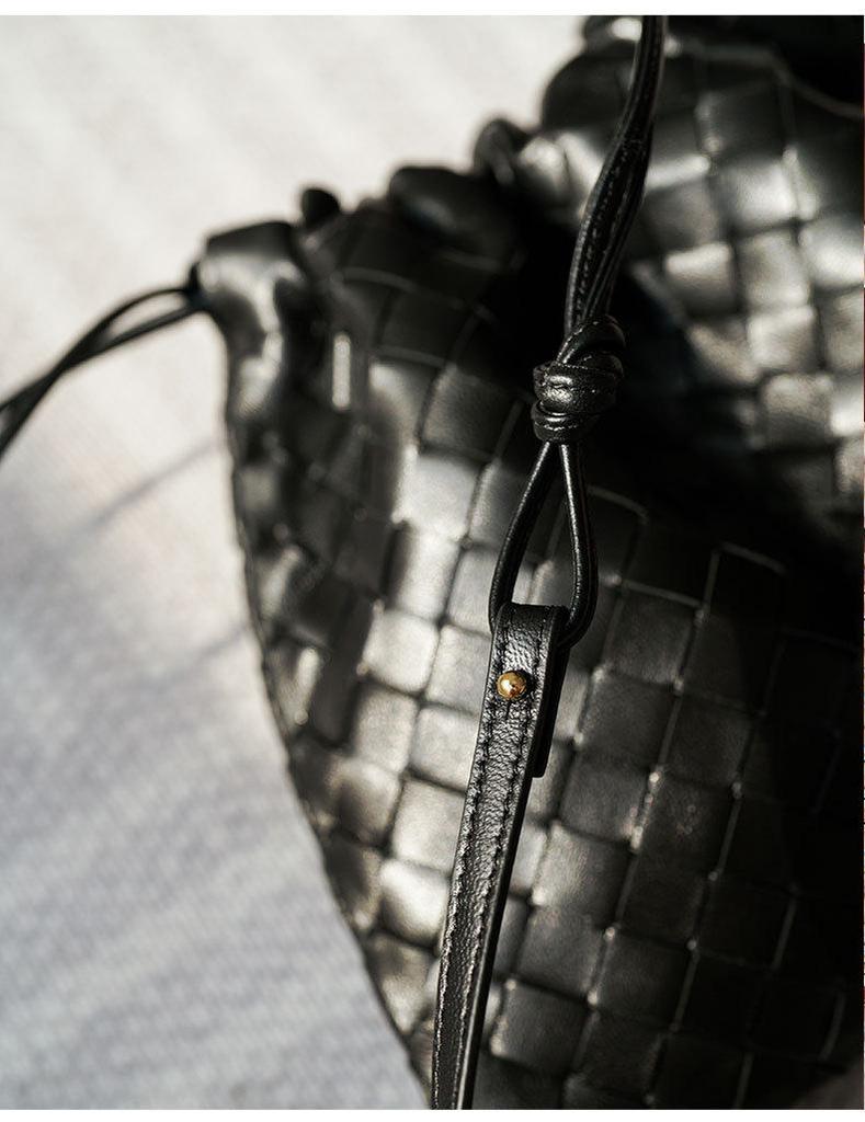 Bolso Bandolera Nube Tejido de Piel de Oveja BV Nuevo 2024: Versátil, Moderno y Popular Estilo con Cordón