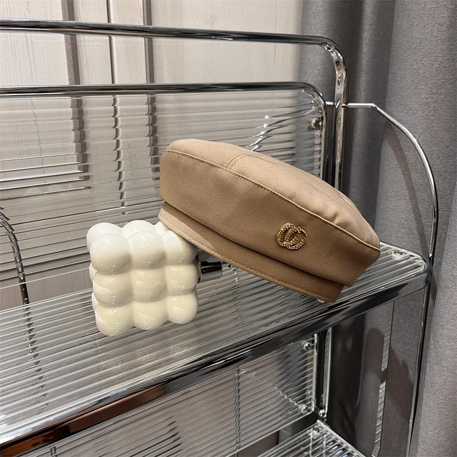 Fashion Metal Letter Octangonal Beret Trendy Beret Hat Lady Solid Color Casual Autumn Cap Vintage Simple Painter Hat Female