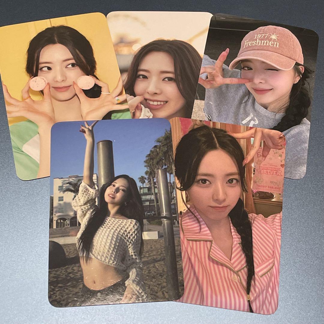 

[USED] ITZY Yuna 2024 Sea Green Trading Card